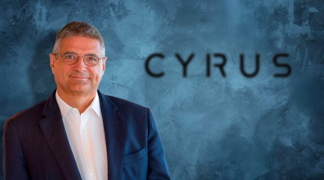 Christophe Mianné prépare son départ du groupe Cyrus.
