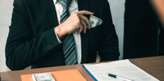 CIF – La Commission des sanctions de l’AMF vient d’infliger une amende de 2,5 millions d’euros à Carat GP et sa direction pour divers manquements à leurs obligations professionnelles.