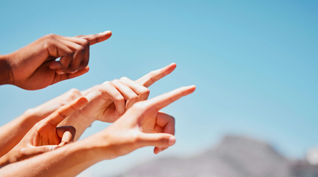 FRR-Overlay Le Fonds de Réserve pour les Retraites a confié la gestion « overlay » de ses portefeuilles à Mercer Global Investments Europe, via Mesirow Financement IM, Amundi et Axa IM.