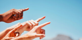 Le Fonds de Réserve pour les Retraites a confié la gestion « overlay » de ses portefeuilles à Mercer Global Investments Europe, via Mesirow Financement IM, Amundi et Axa IM.