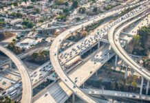 Allocation – Edmond de Rothschild AM préconise des voies détournées Allocation – Face à des marchés jugés chers et à une probabilité accrue d’éclatement de la bulle liée à l’intelligence artificielle, Edmond de Rothschild AM recommande une approche équilibrée.