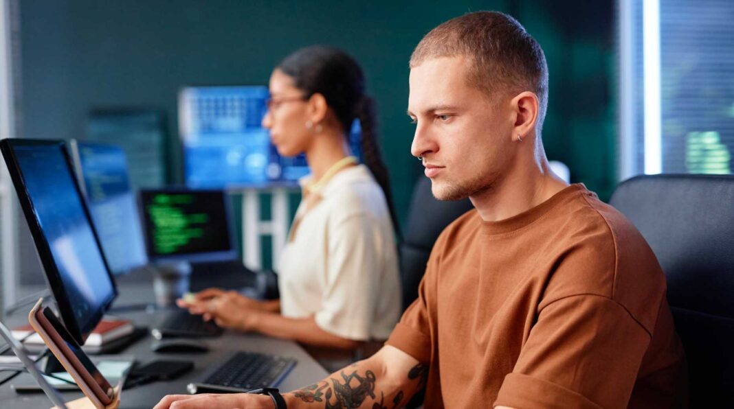 Après avoir finalisé la fusion de BNP Paribas AM avec Axa IM, BNP Paribas envisage un plan de départs volontaires qui pourrait concerner jusqu’à 1 200 postes en gestion d’actifs, dont la moitié en France.