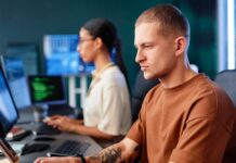 Après avoir finalisé la fusion de BNP Paribas AM avec Axa IM, BNP Paribas envisage un plan de départs volontaires qui pourrait concerner jusqu’à 1 200 postes en gestion d’actifs, dont la moitié en France.