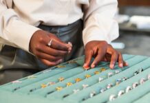 Infographies – Les 23 sociétés de gestion françaises dont les encours des fonds ouverts et des ETF européens dépassent 10 milliards d’euros ont collecté ensemble pas moins de 109 milliards d’euros nets en 2025 via ces véhicules.