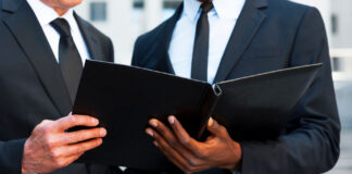 Infographies – Tikehau Capital a collecté près de 8 milliards d’euros nets en 2025. Cette performance record s’accompagne toutefois d’un recul du bénéfice net du groupe cofondé par Mathieu Chabran et Antoine Flamarion.