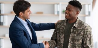 Lancé il y a un an, l’appel du gouvernement français à mobiliser davantage de capitaux privés pour financer le secteur de la défense a trouvé un écho favorable.